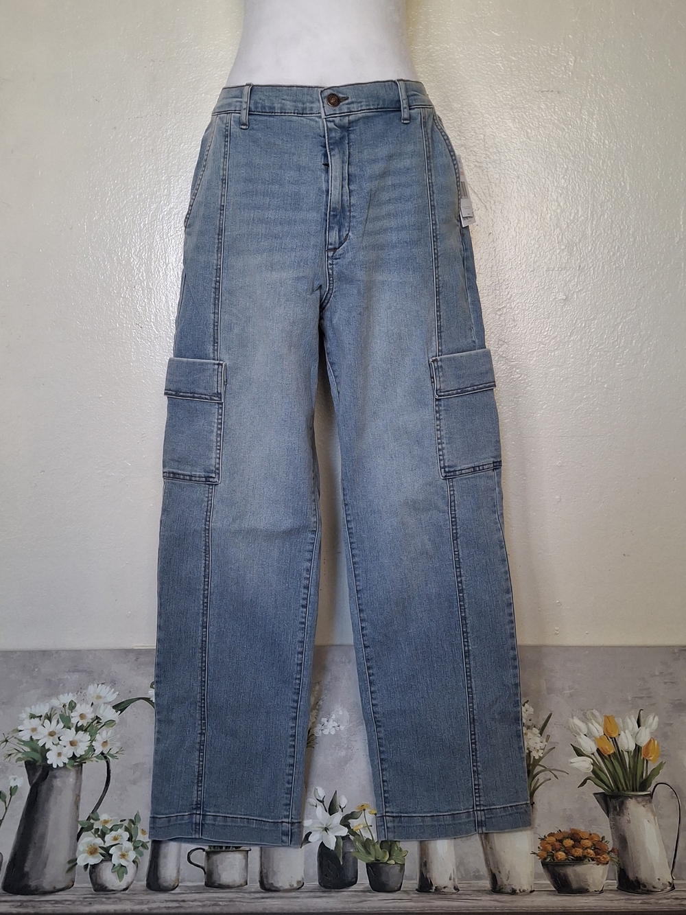 Nine West Light Wash Cargo Jeans with Side Pockets
